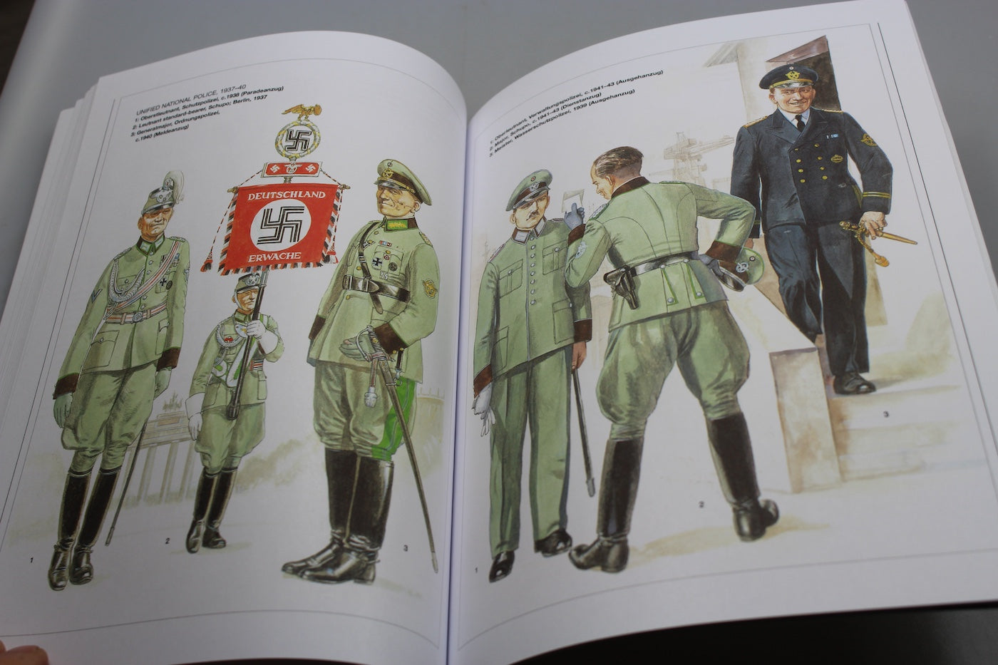 OSPREY - Men at Arms "WW2 German Police Units"