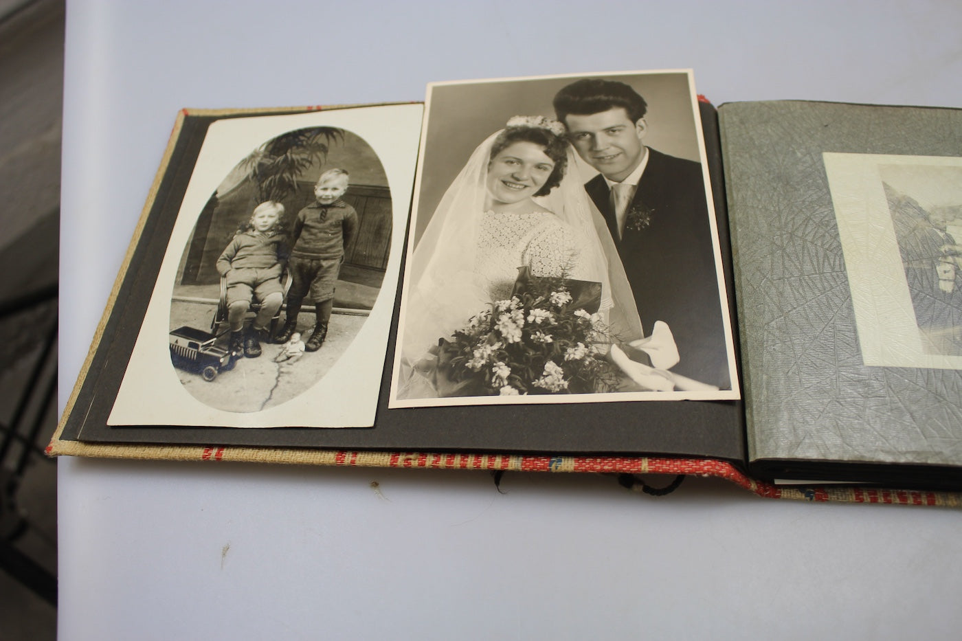 Album fotografico + documenti anni 30/40