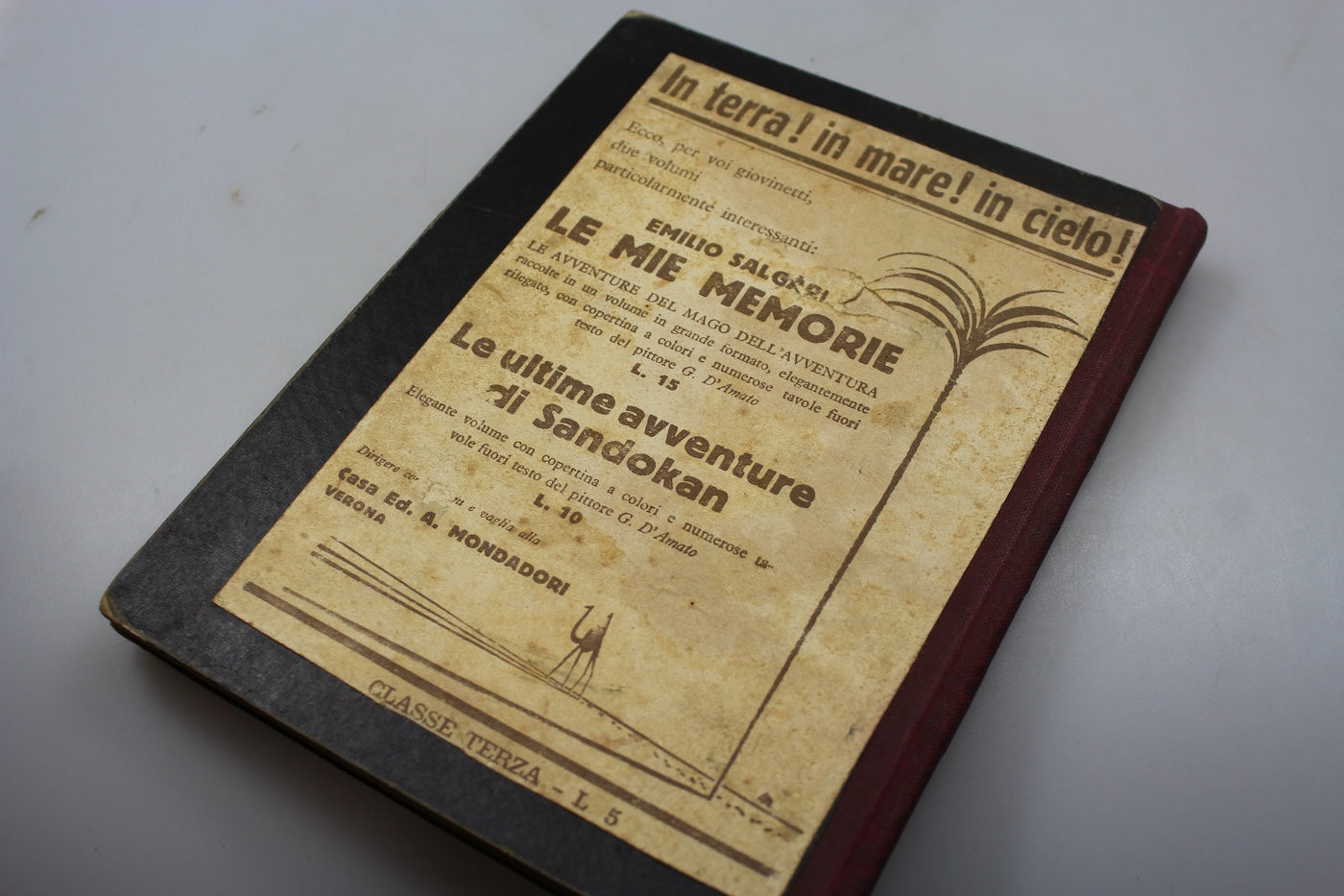 Libro di Storia e Geografia III^ Classe - Ventennio