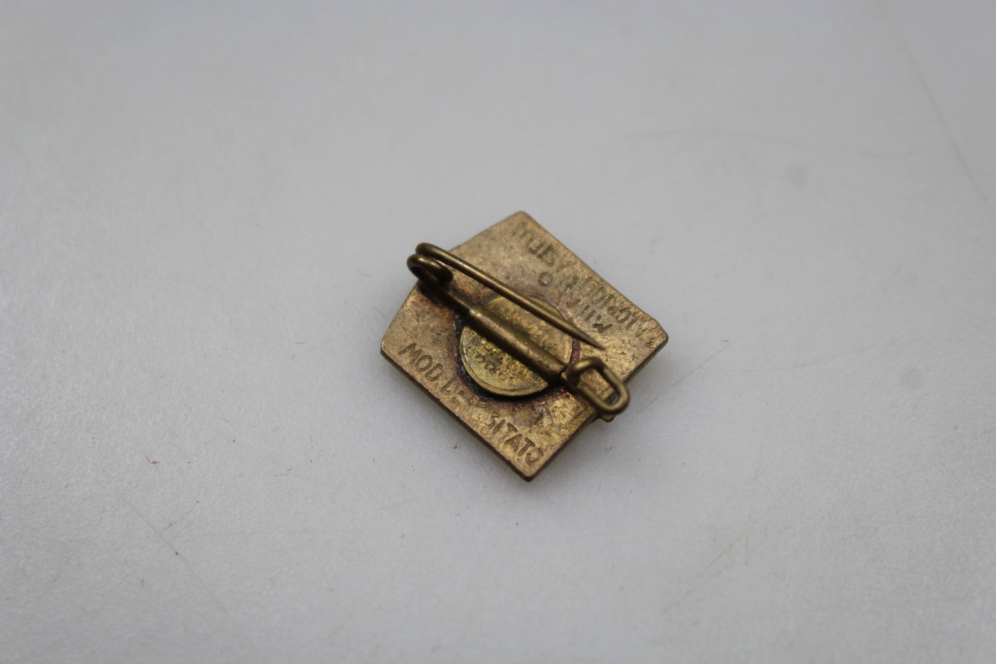 Pin smaltato PNF Femminile anni 30/40