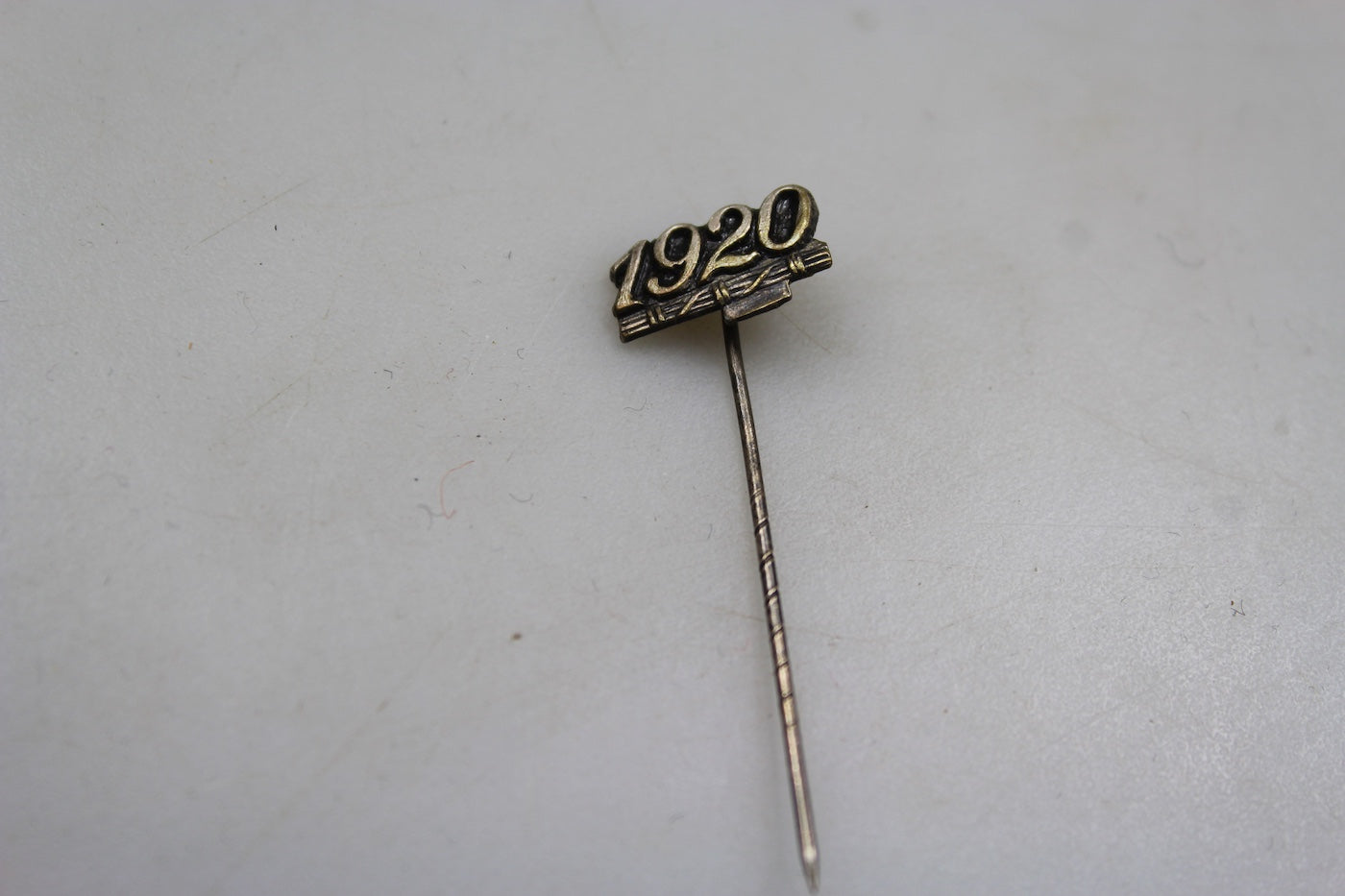 Pin da bavero iscritto ai Fasci di Combattimento 1920