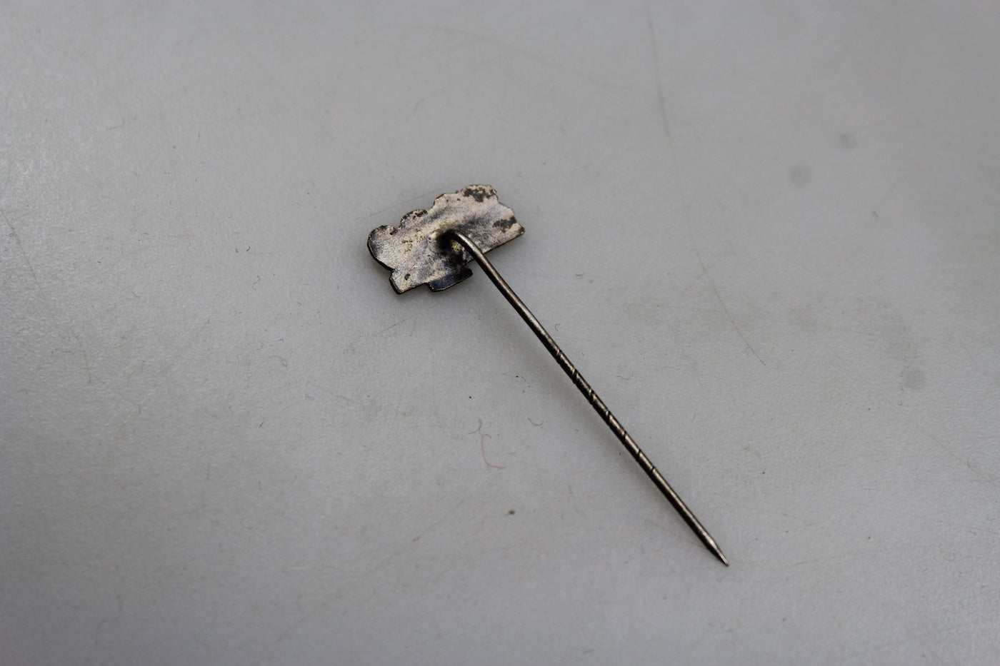 Pin da bavero iscritto ai Fasci di Combattimento 1920