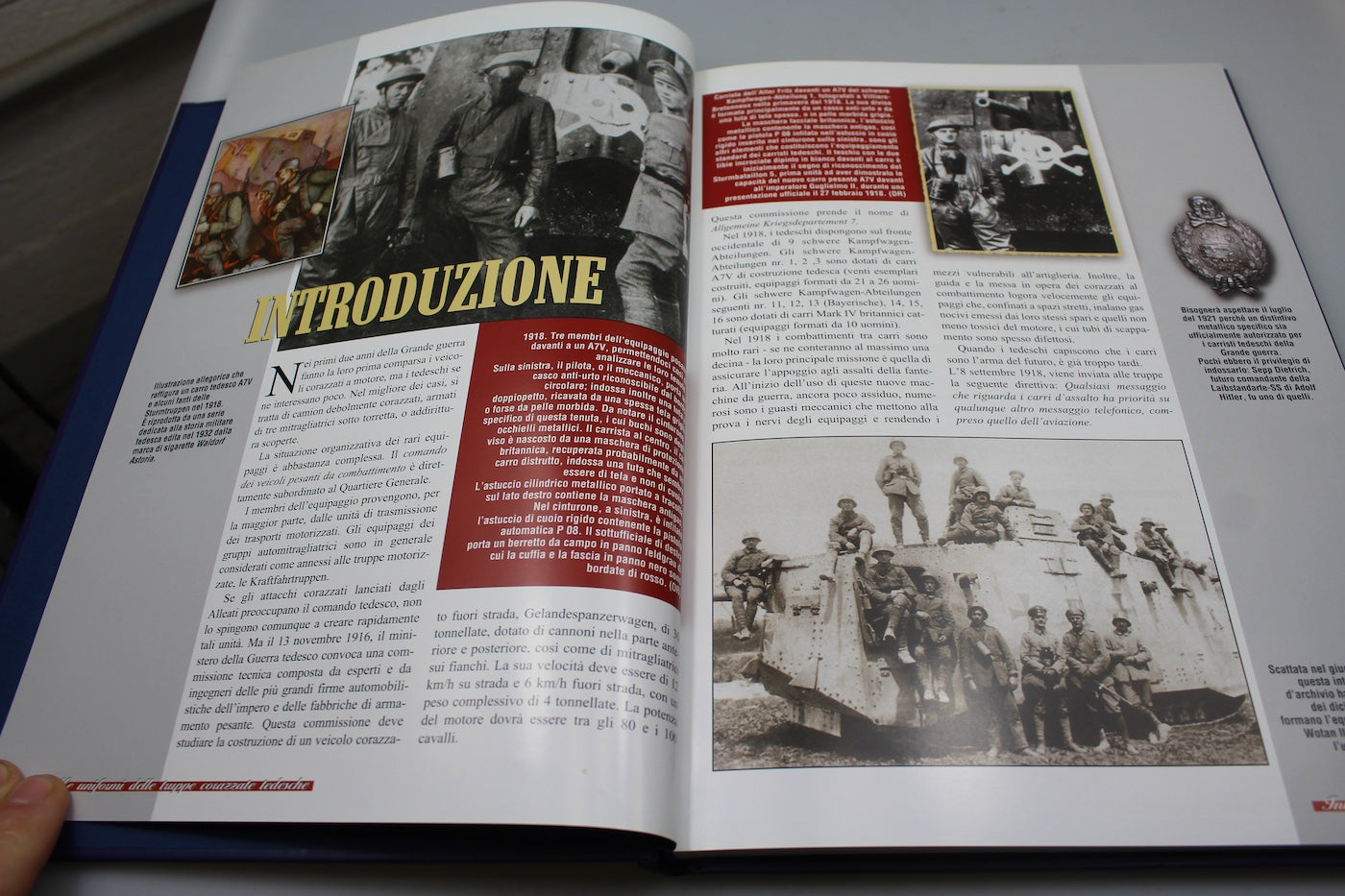 "Le uniformi delle truppe corazzate Tedesche 1934 - 1942" - J.P. Andrè - J. Scipion - 2012