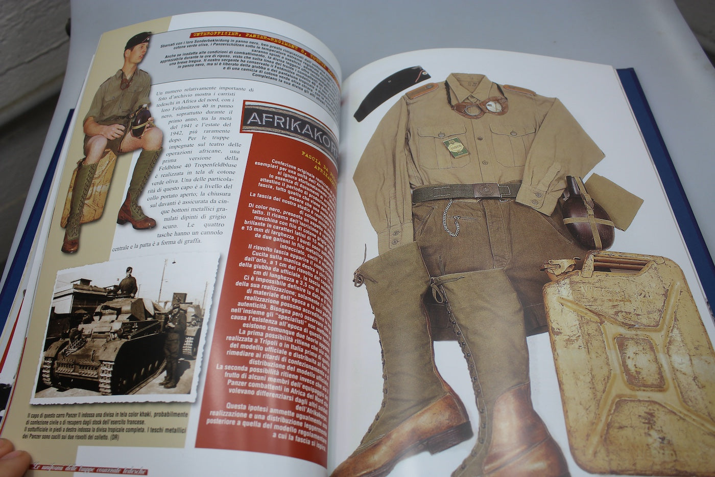 "Le uniformi delle truppe corazzate Tedesche 1934 - 1942" - J.P. Andrè - J. Scipion - 2012