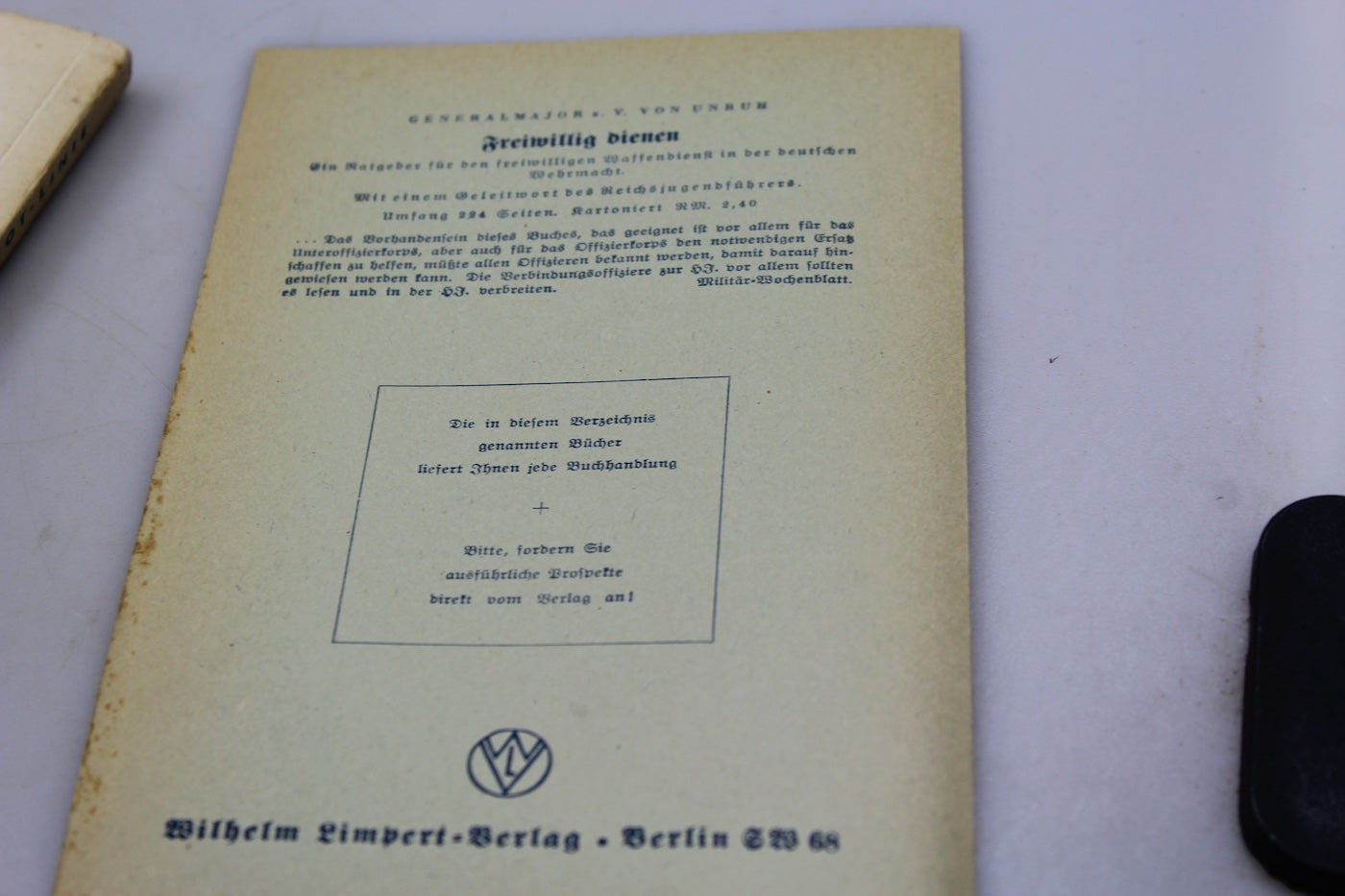 "Hinter der Maginot Line"- R.Buschmann