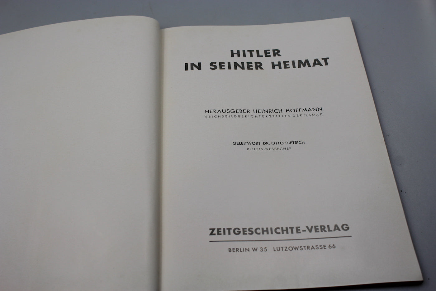 Hitler in seiner Heimat” – H.Hoffmann