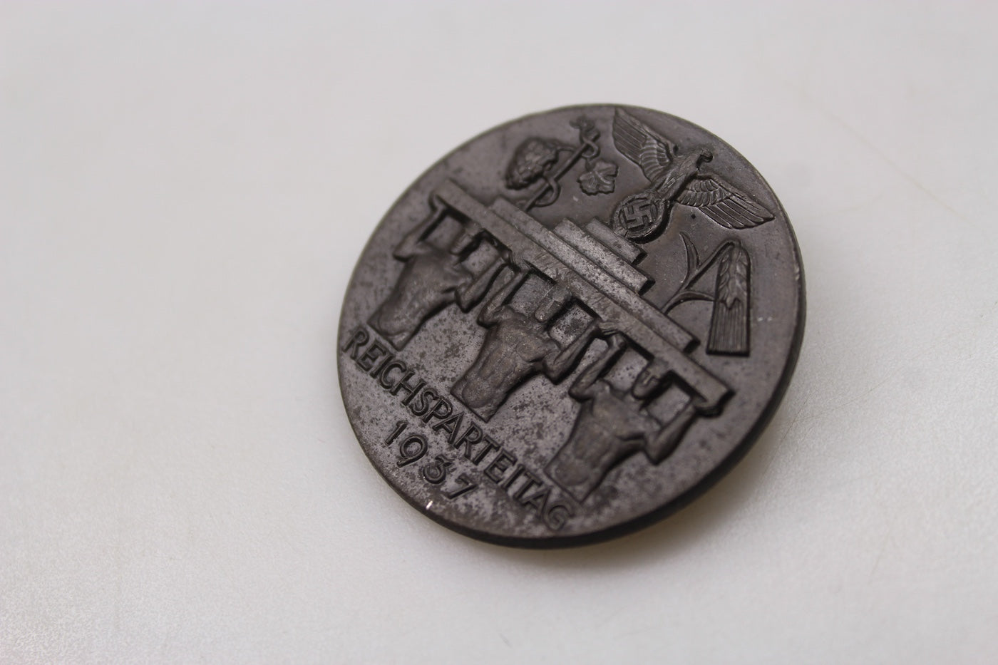 Badge Reichsparteitag 1937, foto 2