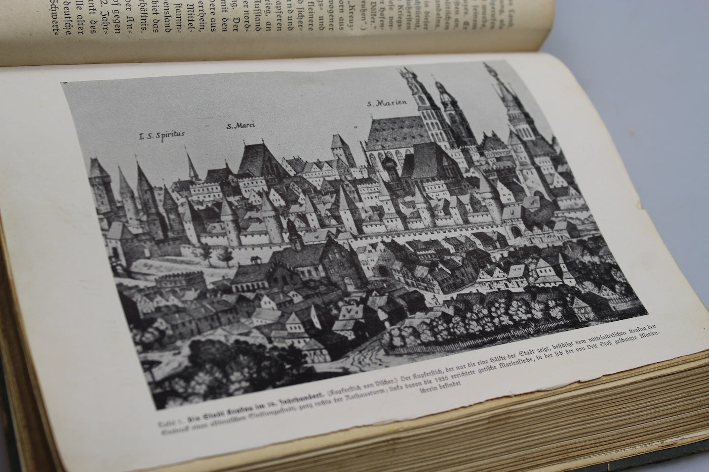 “Volk und Fuhrer” – Libro scolastico del 1941
