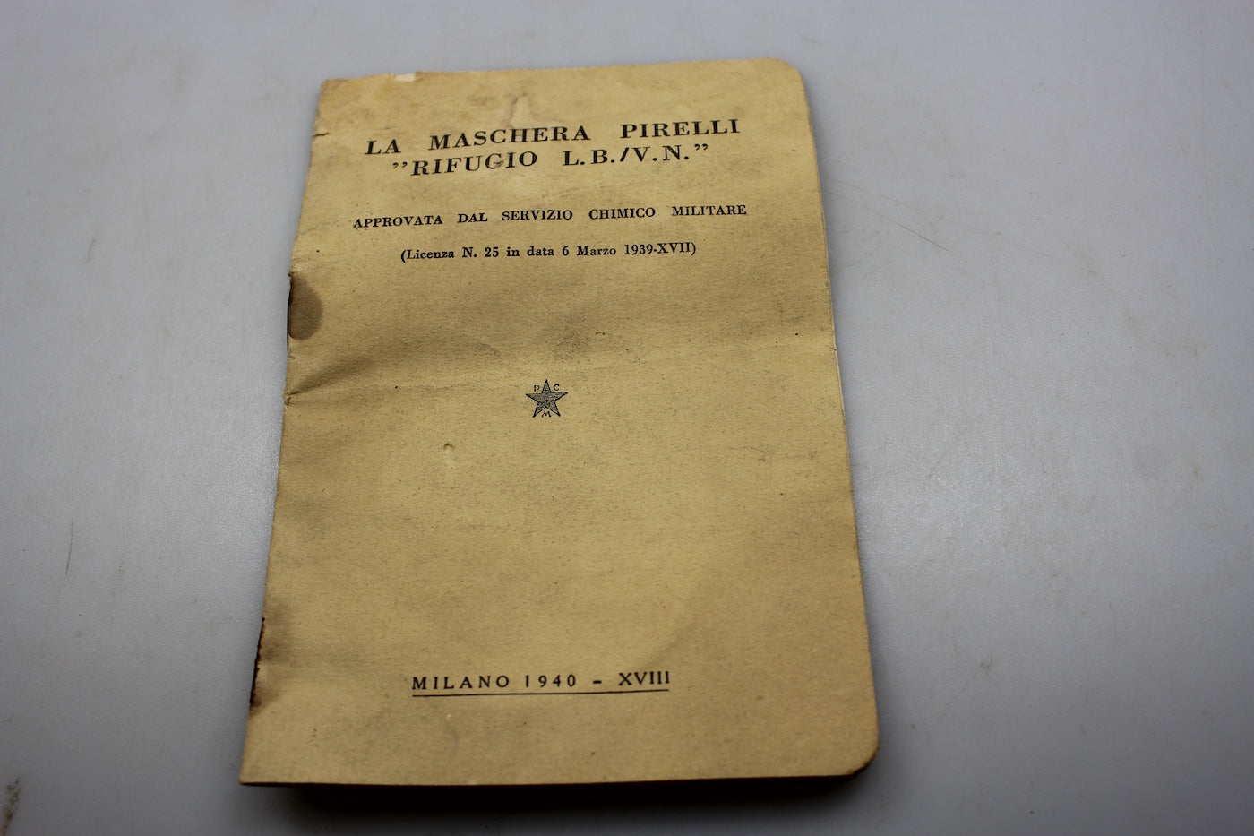 Manuale "Maschera antigas Pirelli  "Rifugio" L.V./B.N. - 1940