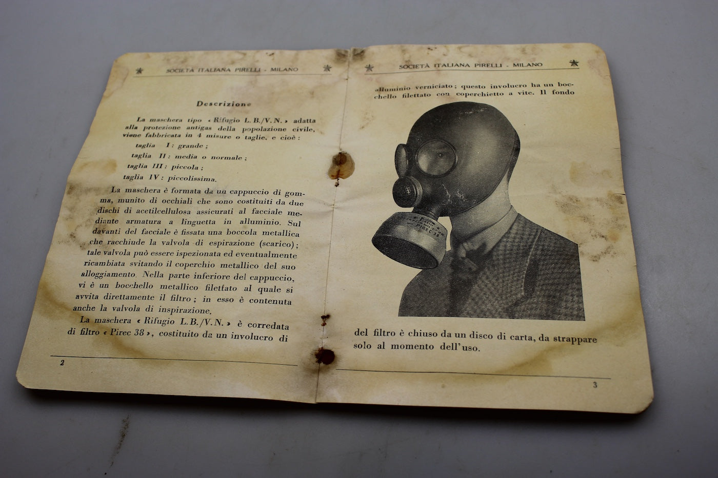 Manuale "Maschera antigas Pirelli  "Rifugio" L.V./B.N. - 1940