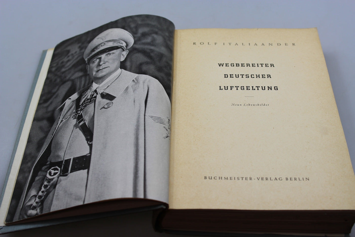 "Wegbereiter deutscher Luftgeltung" - Rolf Italiaander -1941