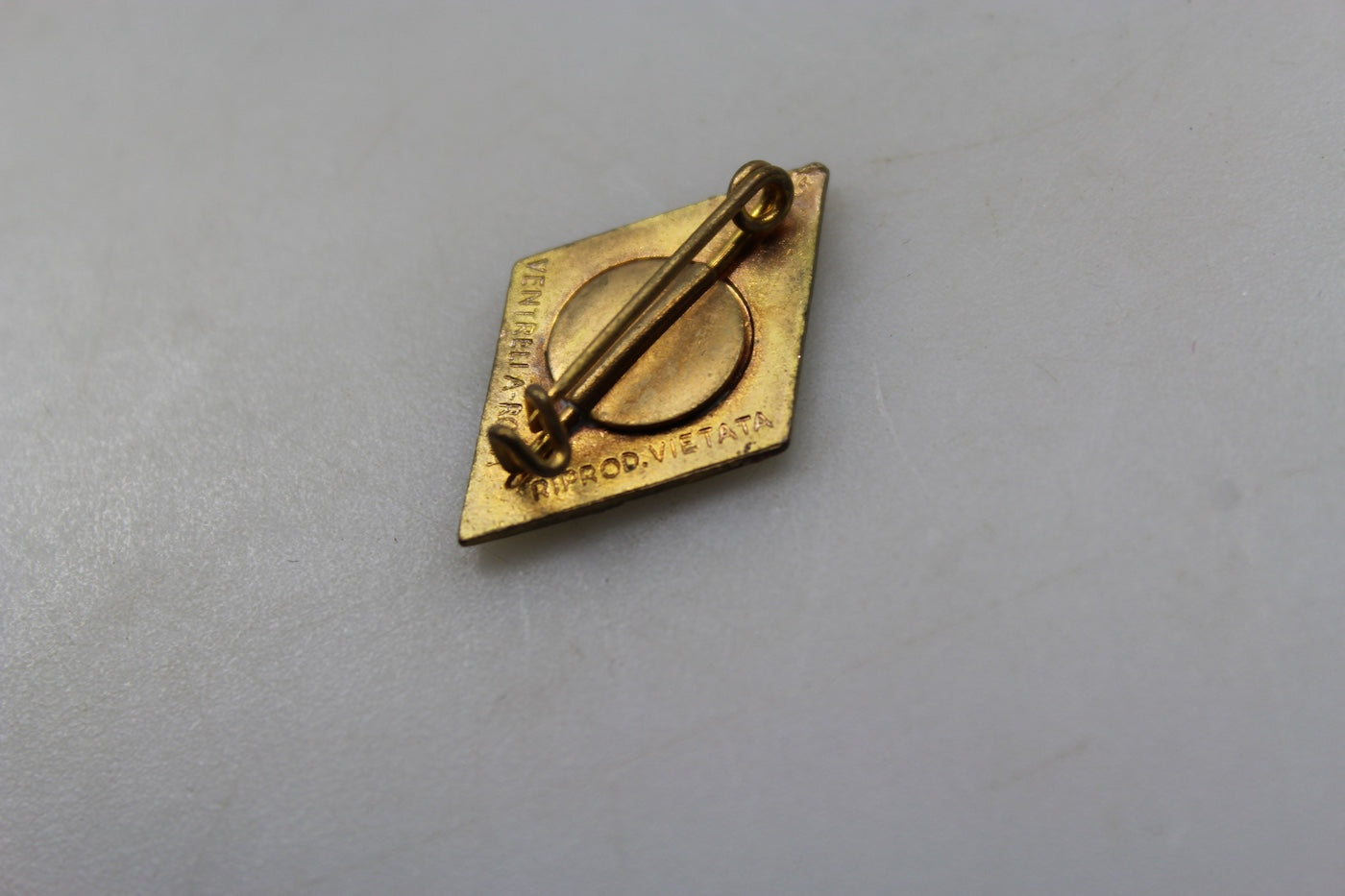 Pin smaltato UFFN
