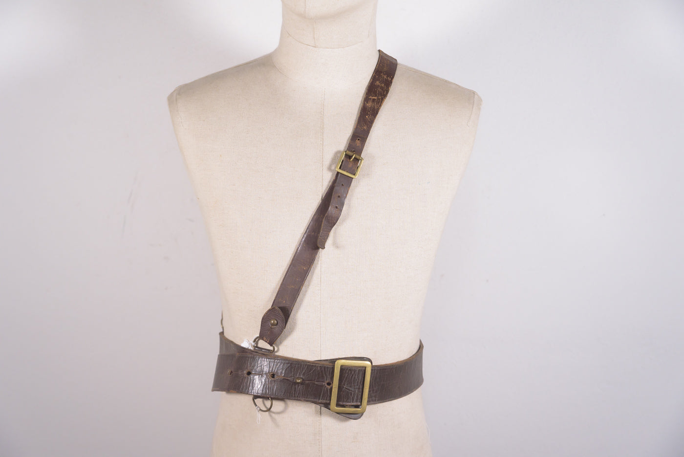 Cinturone “Sam Browne” Ufficiale REI WW2