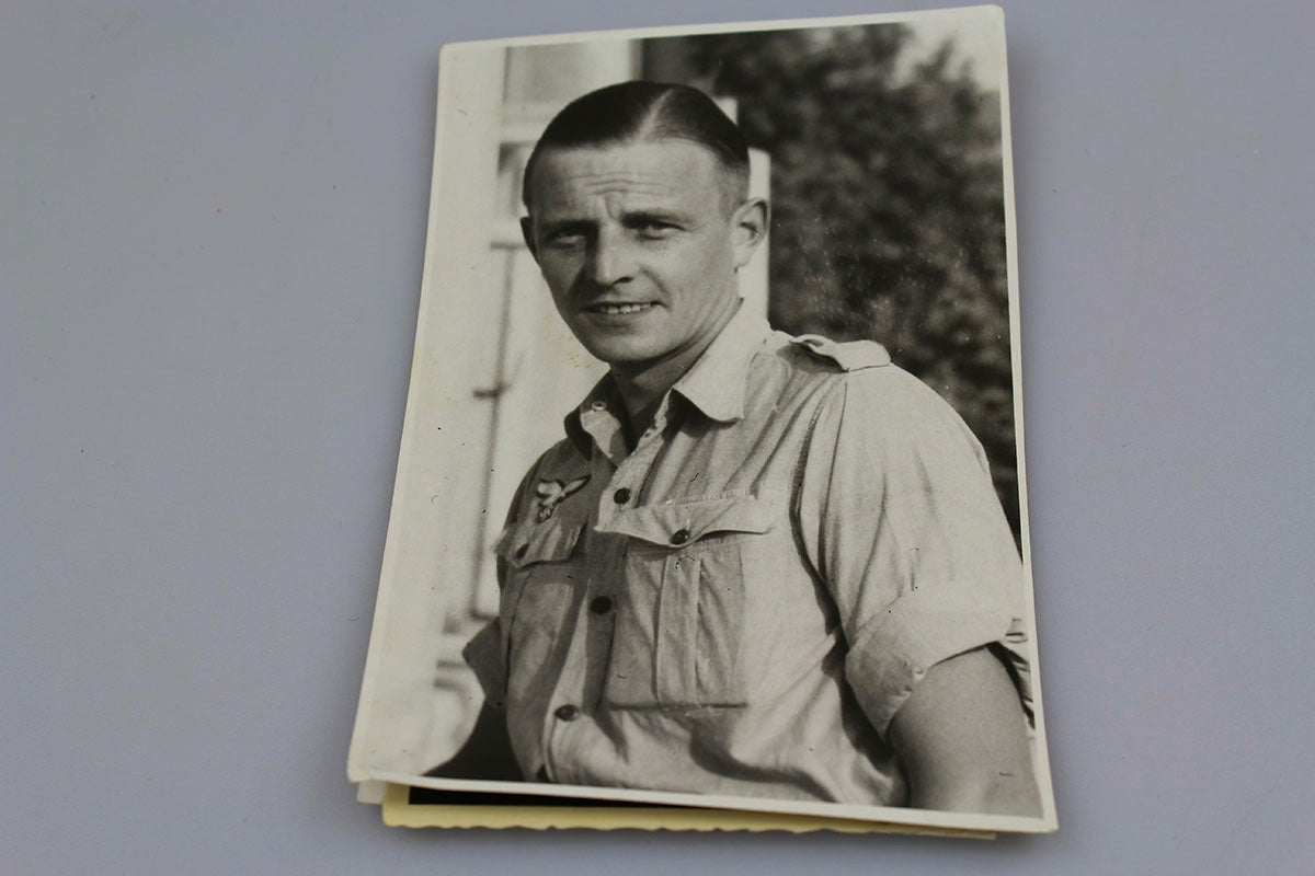 # 9 foto raffiguranti Obergefreiter Luftwaffe