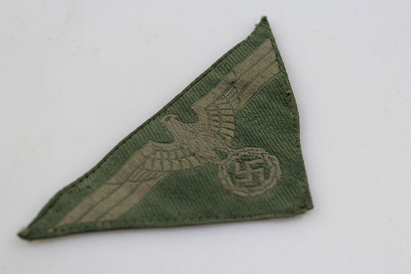 Aquila da petto M.44 Heer
