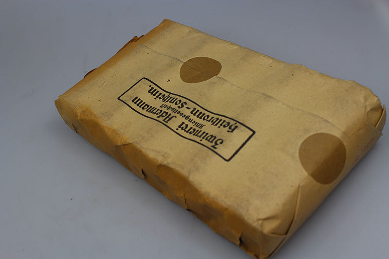 Confezione con 10 spolette di filo feldgrau