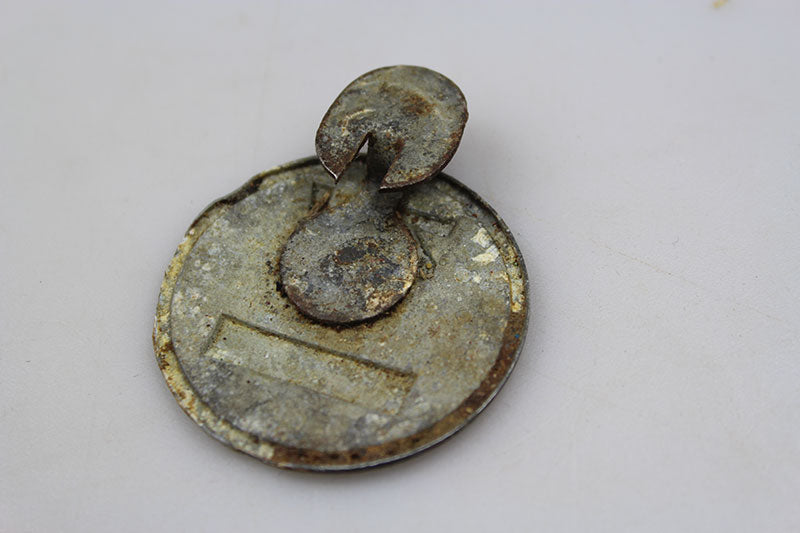 Badge numerato lavoratori fabbrica Junker