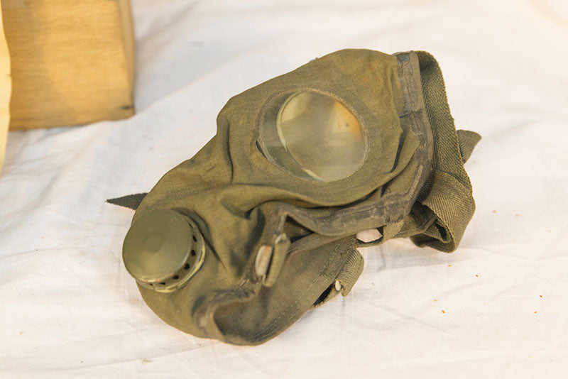 Maschera antigas LS e popolazione civile M.44