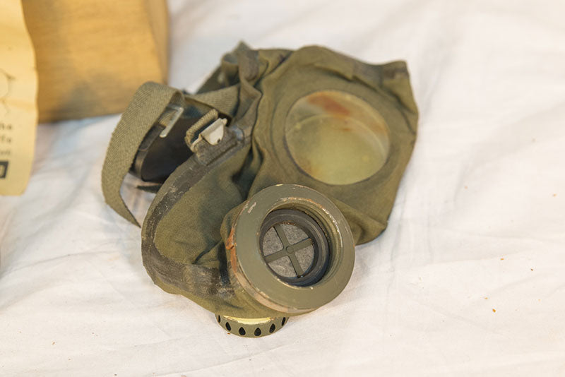 Maschera antigas LS e popolazione civile M.44